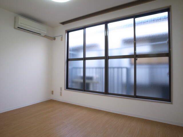Studio Apartment for Rent in Senkawa, Toshima-ku, Tokyo - Thumbnail 2