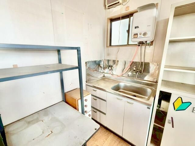 Commercial Property with 1K Layout in Yachimata, Chiba - Thumbnail 4
