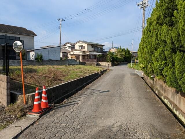 Land for Sale in Kamimakura, Tateyama, Chiba - 293.4 sqm Corner Lot - Thumbnail 2