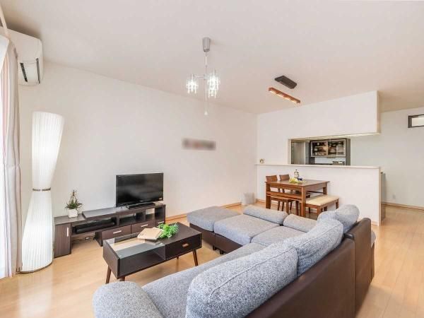 2014 3SLDK Detached House for Sale in Toyonaka, Osaka - Thumbnail 4