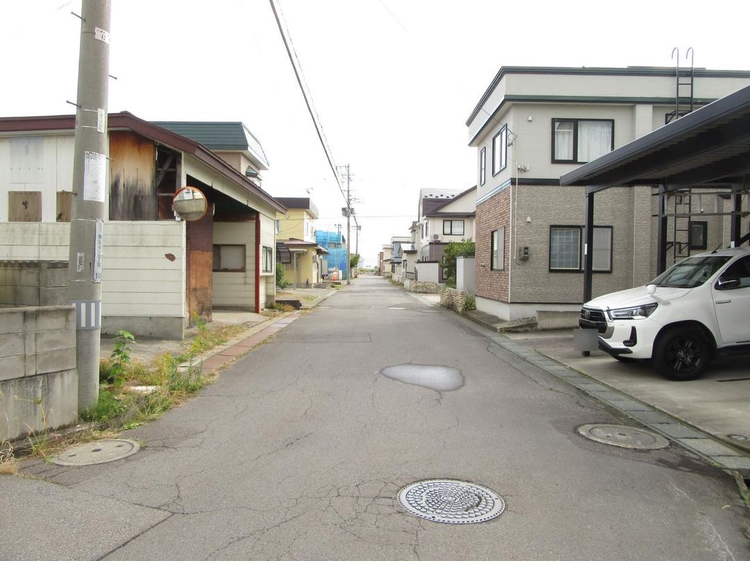 718 sqm Land for Sale in Hirosaki, Aomori - Thumbnail 3