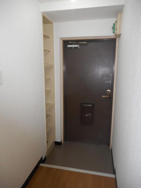 1K Apartment in Toshima City, Tokyo - 25.5 sqm - Thumbnail 3