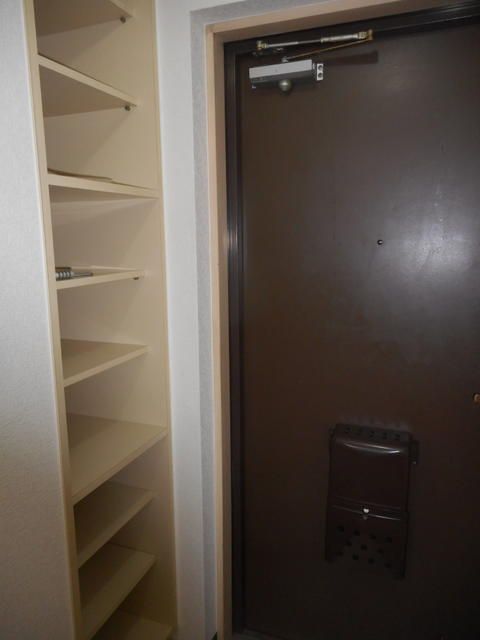 1K Apartment in Toshima City, Tokyo - 25.5 sqm - Thumbnail 4