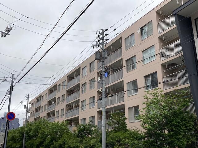 4LDK Used Condominium in Shiroishi Ward, Sapporo, Hokkaido - Thumbnail 2