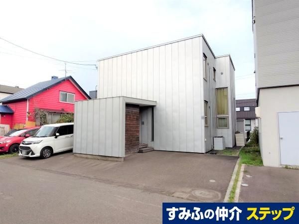 2008-Built 3LDK House for Sale in Sapporo's Kita-ku - Thumbnail 2