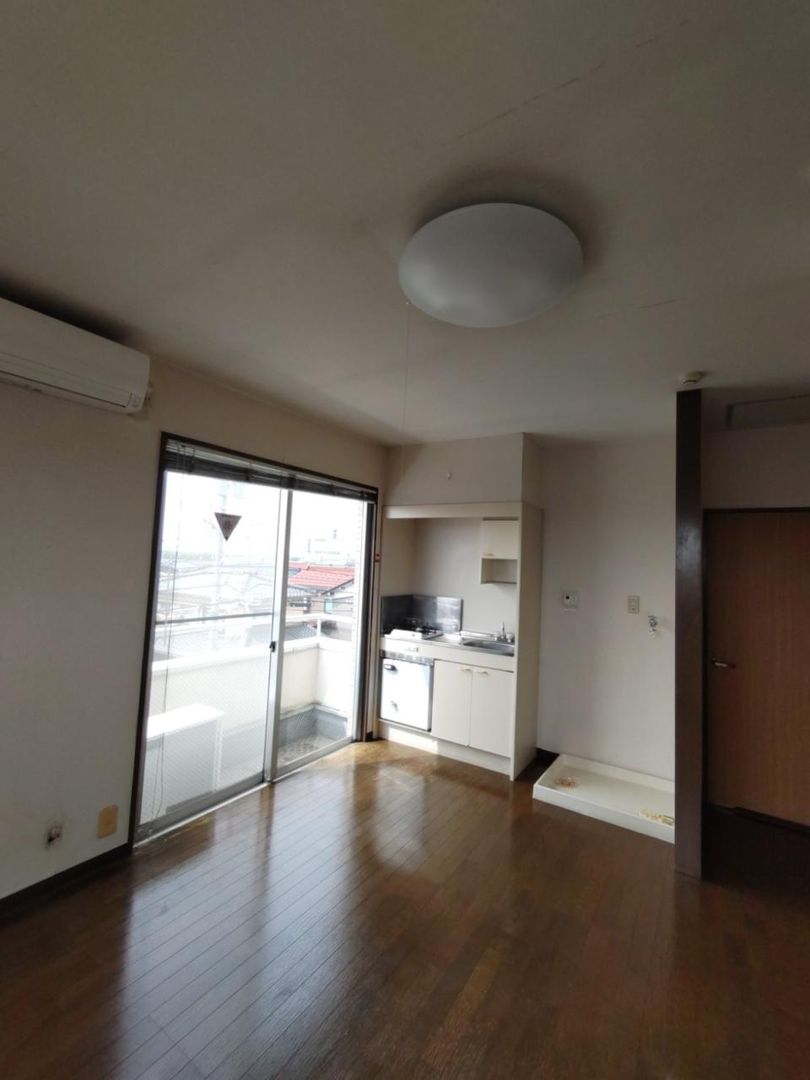 Studio Apartment for Rent in Komatsu, Ishikawa - 22.64 sqm - Thumbnail 4