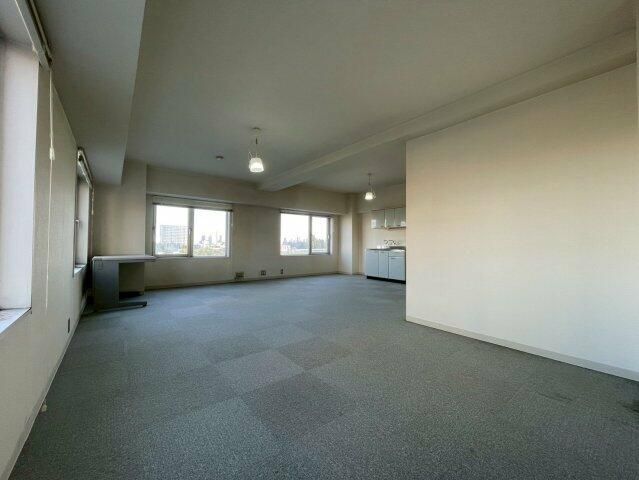 One-Room Apartment in Sapporo Chuo Ward Near Nakanoshima Park - Thumbnail 2