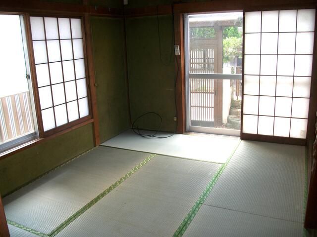 Used Detached House for Sale in Moroyama-machi, Saitama 106.81m² - Thumbnail 4