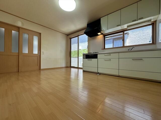 6LDK Wooden House for Sale in Nikaho, Akita - Image 22