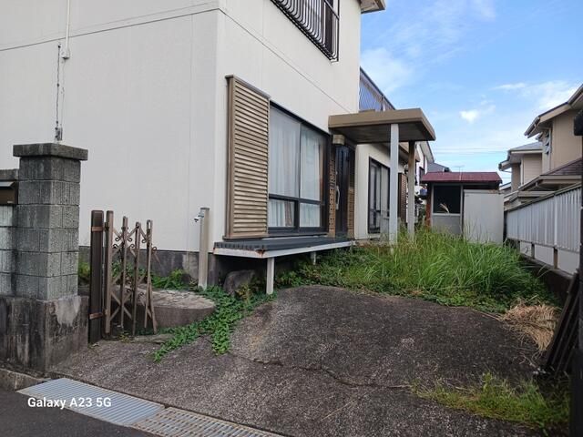 3LDK House for Sale in Fuji, Shizuoka with 133.83 sqm Land - Thumbnail 2