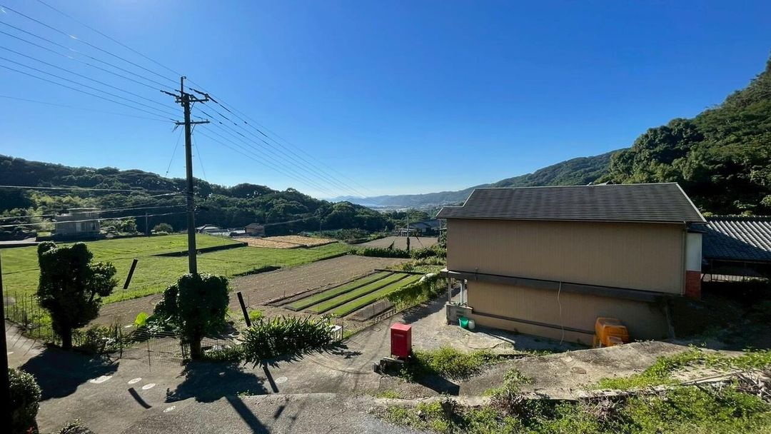 Spacious 3DK House with Garden in Unzen, Nagasaki - Thumbnail 2