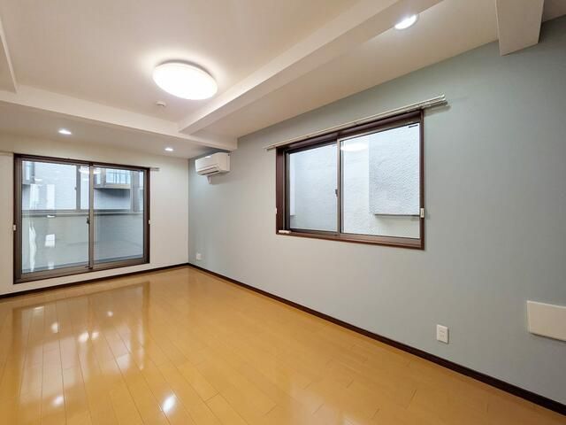 2LDK Rental House in Bunkyo-ku, Tokyo | 71.88 sqm - Thumbnail 2