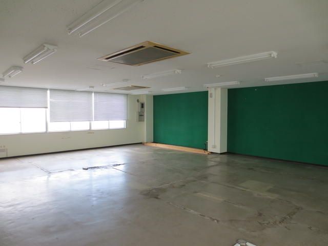 160 sqm Commercial Space for Rent in Toride, Ibaraki - Thumbnail 3