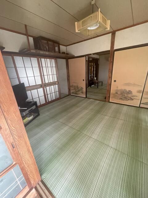 1970 5LDK House in Itano, Tokushima with 1203sqm Land - Thumbnail 4