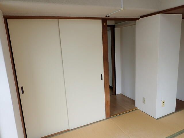 1DK Apartment for Rent in Tachikawa, Tokyo (28.08 sqm) - Thumbnail 2