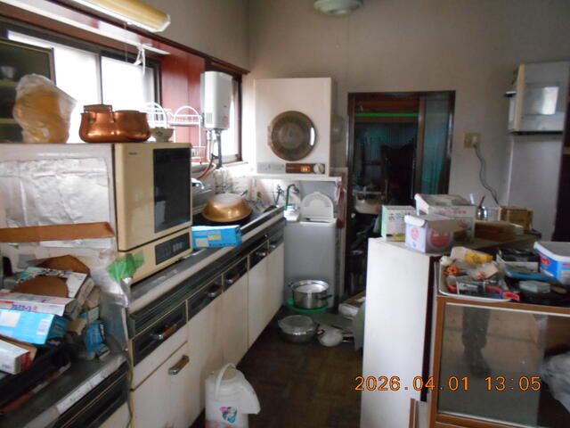 1957 Wooden House in Uozu, Toyama - 6DK, 185 sqm - Thumbnail 2