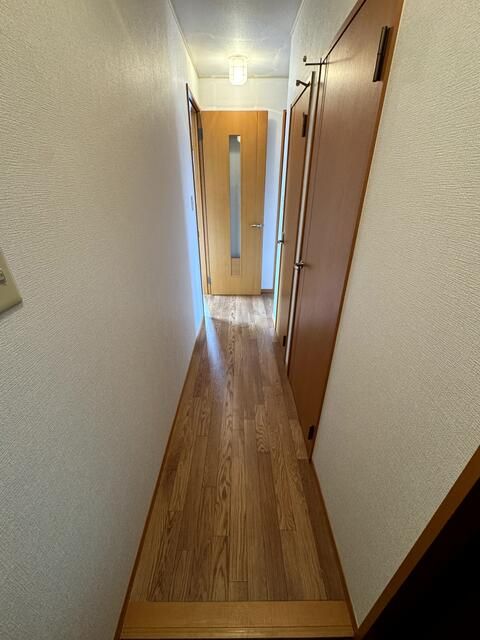 Sunny Court Ichii-no 2LDK Apartment for Rent in Sakai City - Thumbnail 3