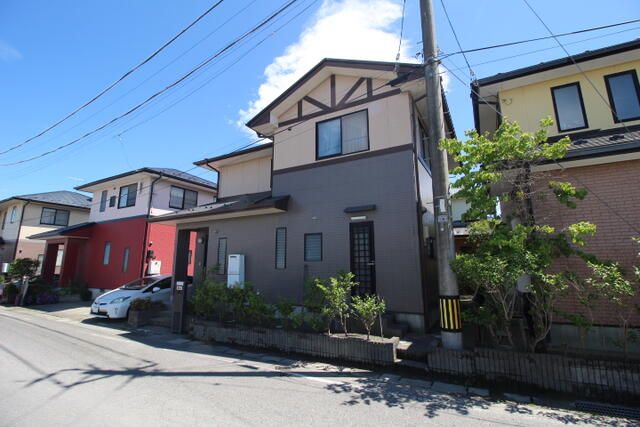 4LDK House for Sale in Quiet Koriyama Neighborhood, Fukushima - Thumbnail 2