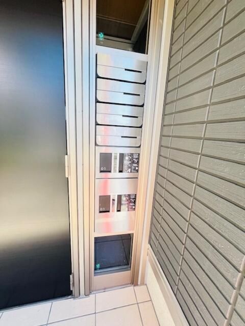 Modern 1LDK Apartment Near Tsujido Station in Chigasaki - Thumbnail 3