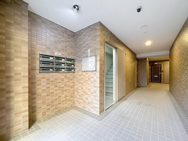 Queen Koganei Apartment Building for Sale in Ota, Tokyo - Thumbnail 2