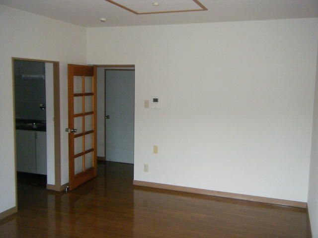 2LDK Apartment for Rent in Iwaki, Fukushima - 60.57m² - Thumbnail 2