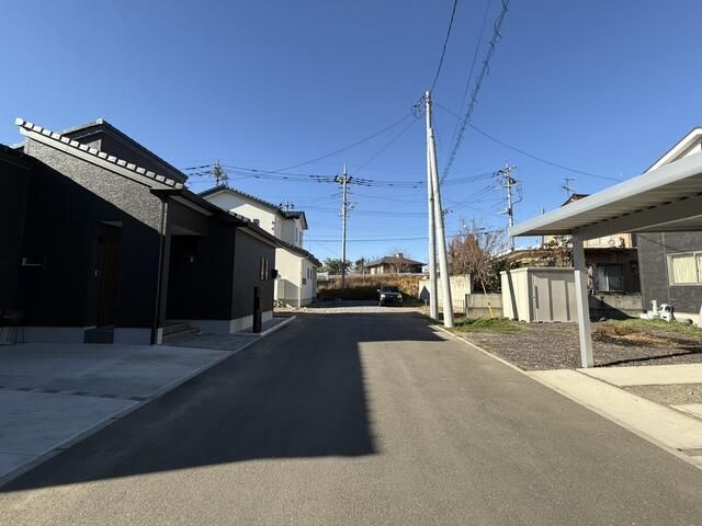Spacious 4LDK House in Takasaki with Land - Thumbnail 4