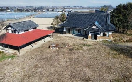 Traditional House with Warehouse for Renovation in Moka, Tochigi - Thumbnail 3