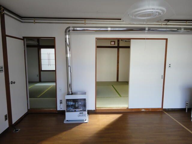 2DK Condominium for Sale in Kita-ku, Sapporo, Hokkaido - Thumbnail 4