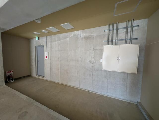 Commercial Space for Rent Near Tennodai Station, Abiko - Thumbnail 3