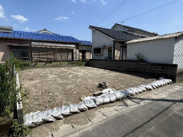 Land for Sale in Satsumasendai, Kagoshima - 89.99 sqm Plot - Thumbnail 2
