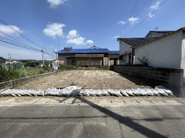 Land for Sale in Satsumasendai, Kagoshima - 89.99 sqm Plot - Thumbnail 3