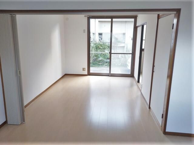 2DK Apartment for Rent in Wakabayashi-ku, Sendai, Miyagi - Thumbnail 3