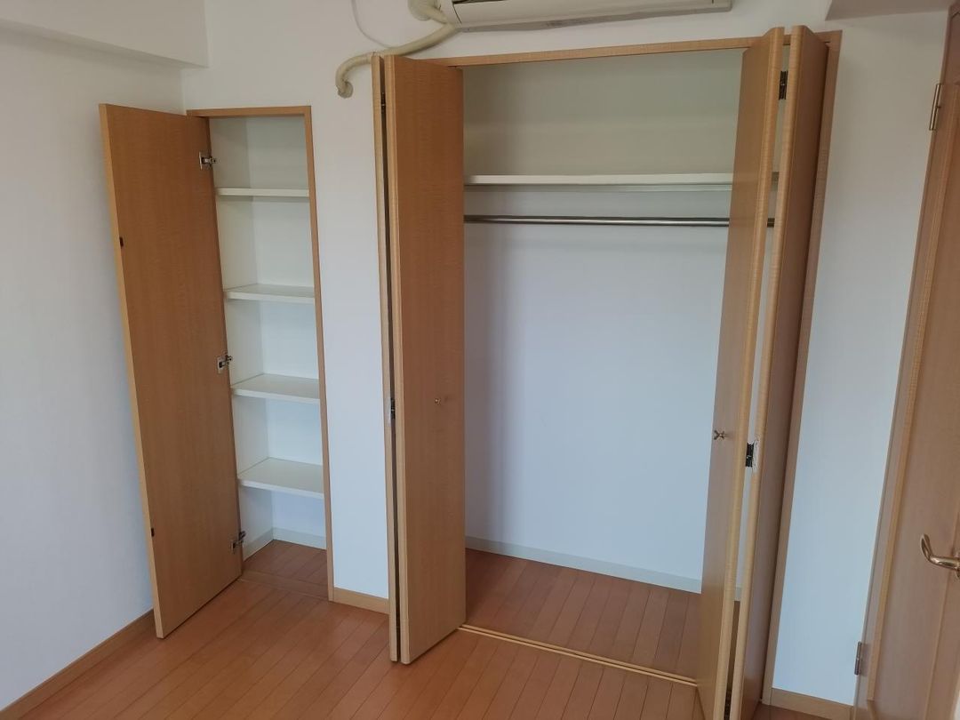 3LDK Apartment for Rent in Koenji, Suginami, Tokyo 71.56m² - Thumbnail 4