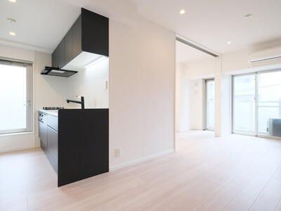 2SLDK Apartment for Sale in Fuchu, Tokyo - 68.31m² - Thumbnail 3