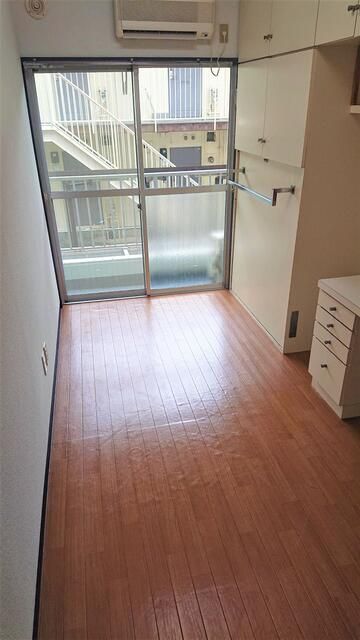 1R Apartment for Rent in Tama, Tokyo - 24,000 Yen - Thumbnail 2