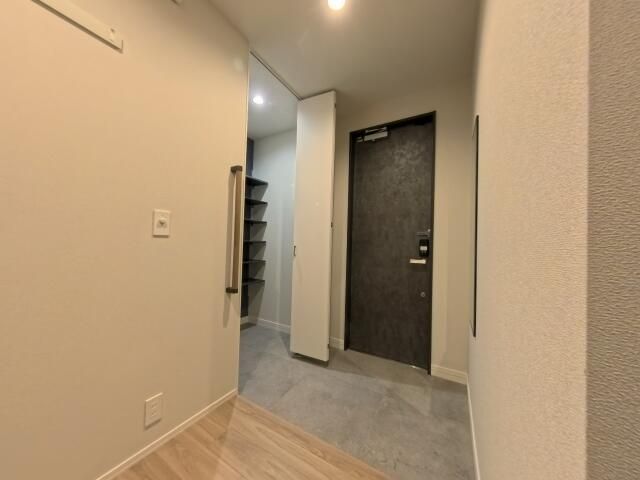 New 2LDK Apartment for Rent in Saitama City - Thumbnail 2