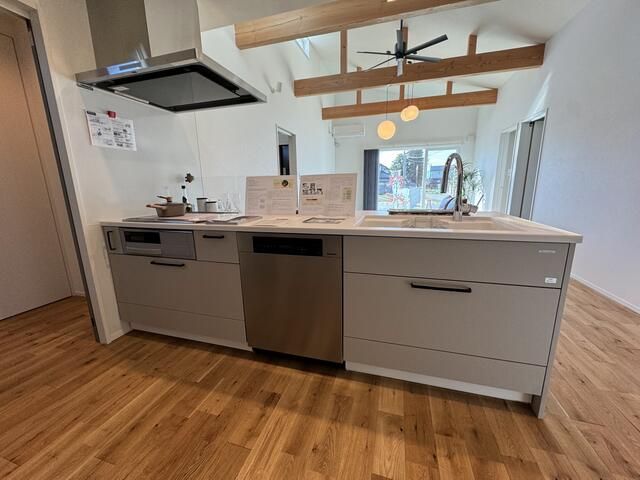 Modern 4LDK House in Nagano City with 3 Parking Spaces - Image 1