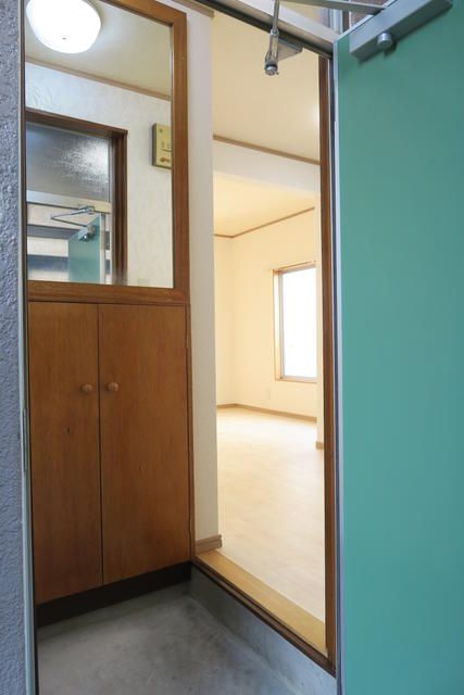 Apartment for Rent in Wakaba Ward, Chiba City - 28.98 sqm - Thumbnail 2