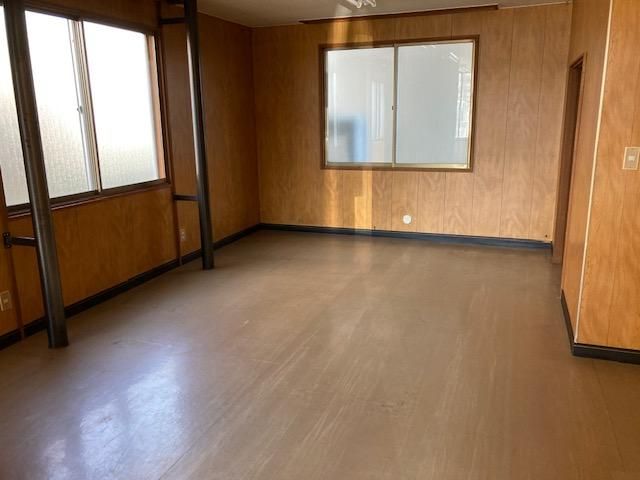 Obihiro Office for Rent | 45 sqm | Free Parking | No Renewal Fee - Thumbnail 3