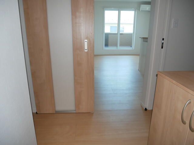 New 1LDK Apartment for Rent in Chuo City, Yamanashi - Thumbnail 2