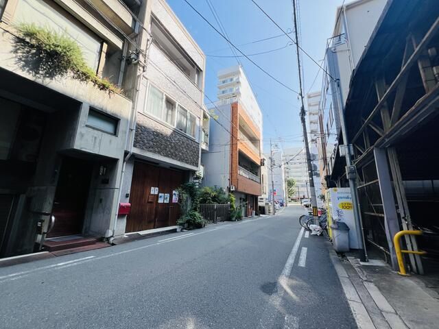 4-Storey 2LDK House for Sale in Osaka Chuo Ward, 215 sqm - Thumbnail 2