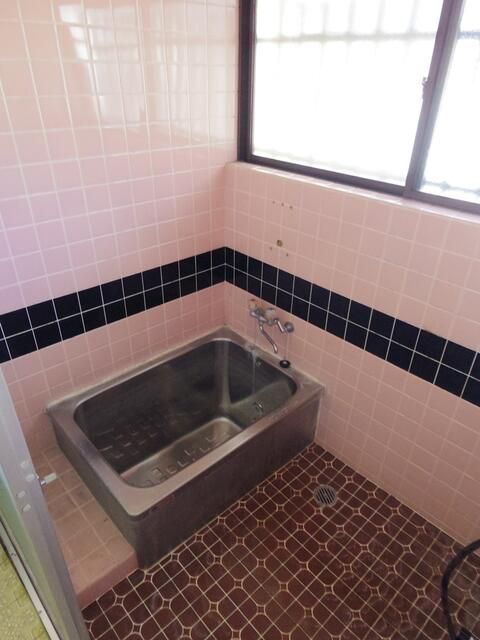1982 5SK Detached House for Sale in Yukuhashi, Fukuoka - Thumbnail 4