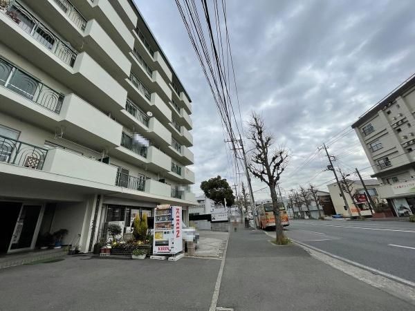 1LDK RC Apartment for Sale in Konan Ward, Yokohama - Thumbnail 4