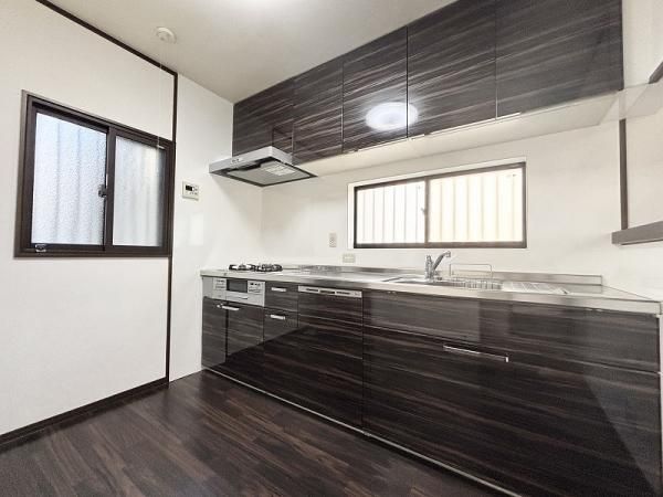 4LDK House for Sale in Kita Ward, Osaka - 109.4㎡ - Image 22
