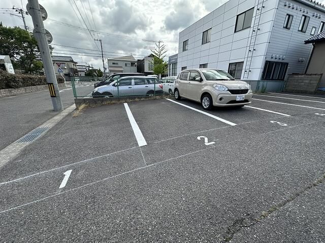 Rental Parking Space in Higashi Ward, Niigata City - Thumbnail 2