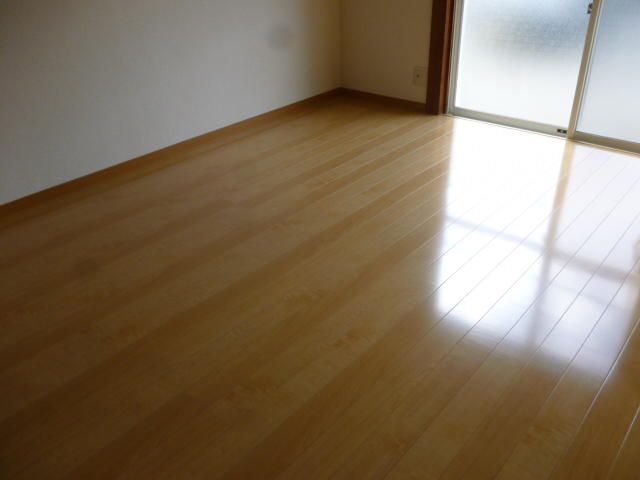 2K Apartment for Rent in Kisarazu, Chiba - 38,000 Yen - Thumbnail 2