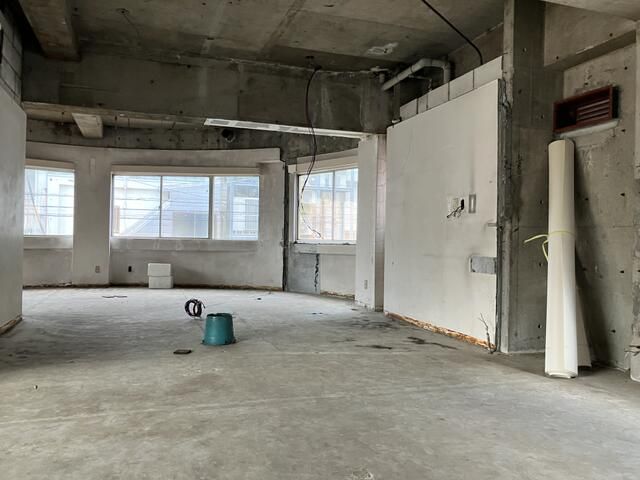 Commercial Office/Shop for Rent in Higashikurume, Tokyo - Thumbnail 4
