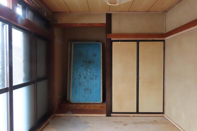 4DK House for Sale in Minakami, Gunma with Mountain Views - Thumbnail 2