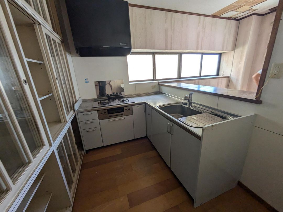 8LDK RC Family Home with Garage in Nagasaki - 265.30 sqm - Thumbnail 4