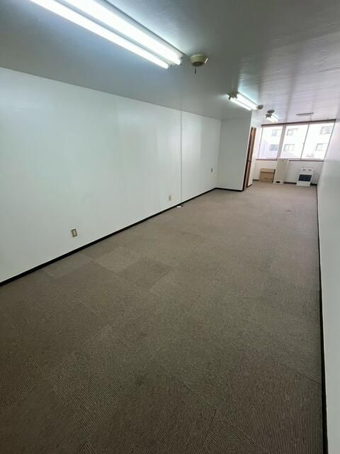 Office for Rent in Sapporo Shiroishi, 30.96 sqm, Near Shiroishi Station - Thumbnail 3